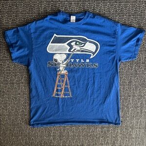Snoopy Seattle Seahawks Graphic Tee Size XL Used (Rare)
